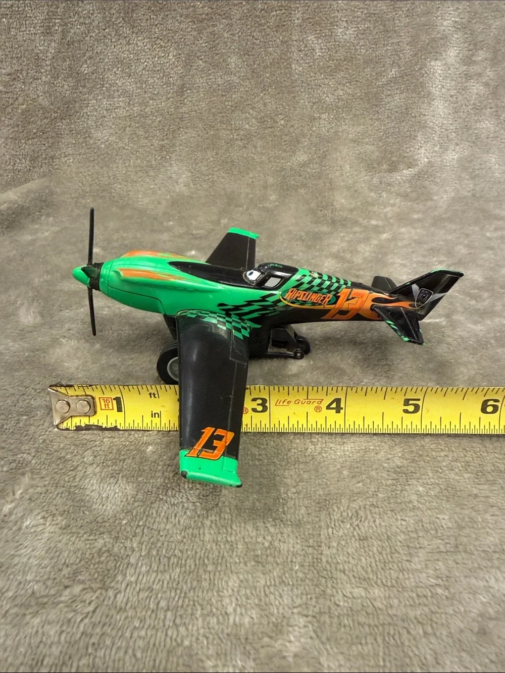 Ripslinger & Racing Disney Pixar Planes Model Plane Pullback Pull Back
